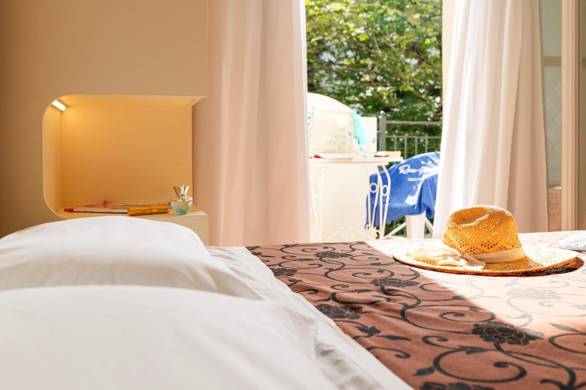 Hotel Rosa Maria Elite Беллария-Иджеа-Марина Экстерьер фото