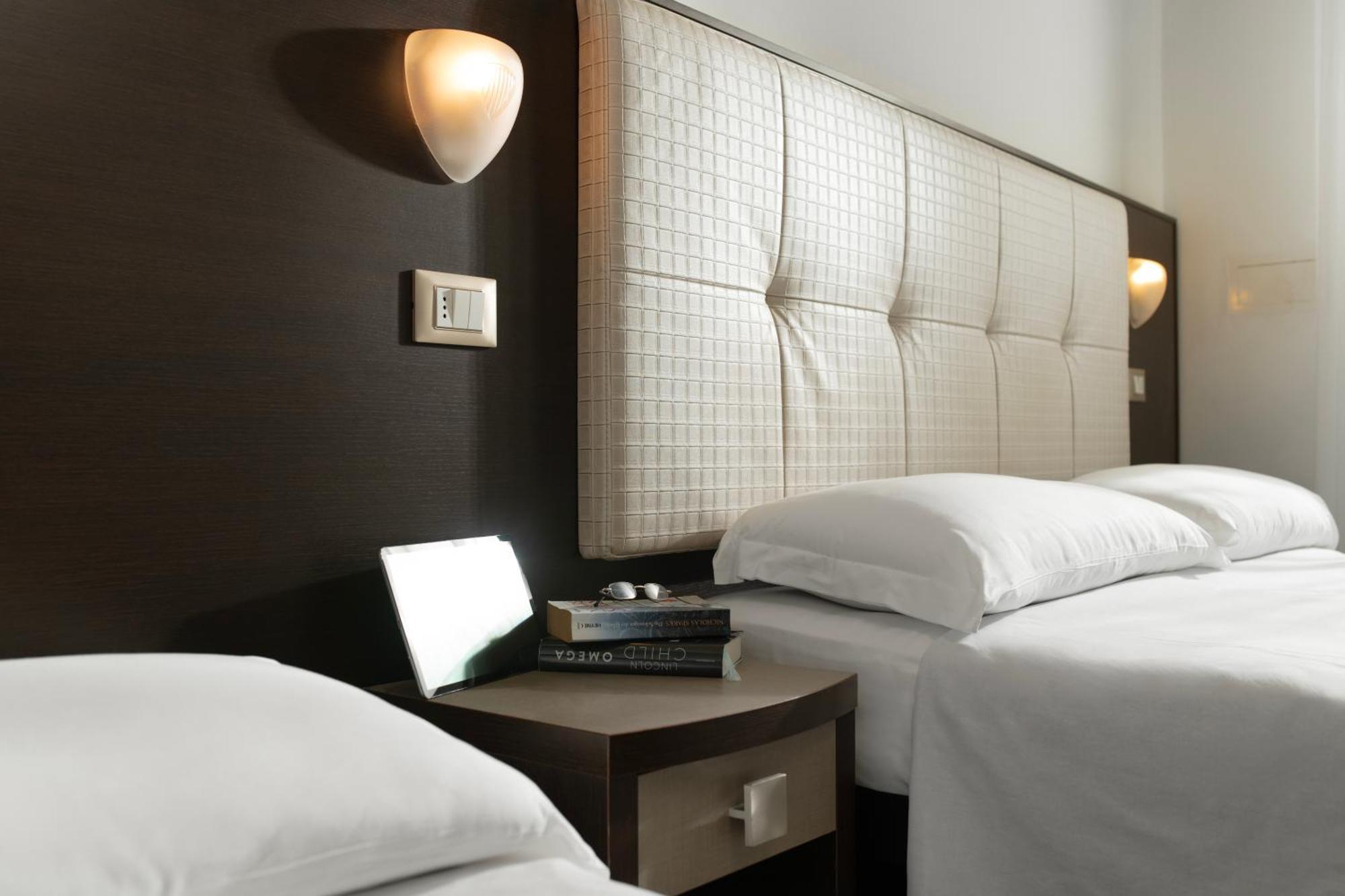 Hotel Rosa Maria Elite Беллария-Иджеа-Марина Экстерьер фото