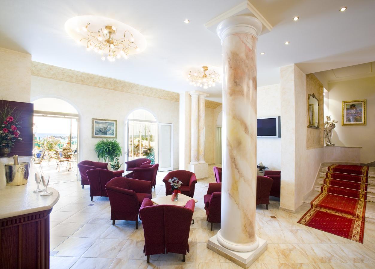 Hotel Rosa Maria Elite Беллария-Иджеа-Марина Экстерьер фото